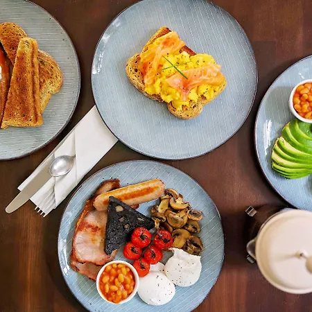 Endeavour, 5* Staithes