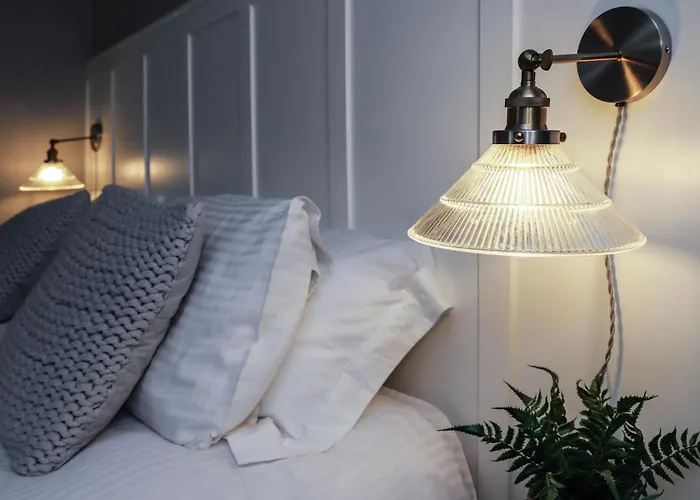 Bed & Breakfast The Endeavour Restaurant With