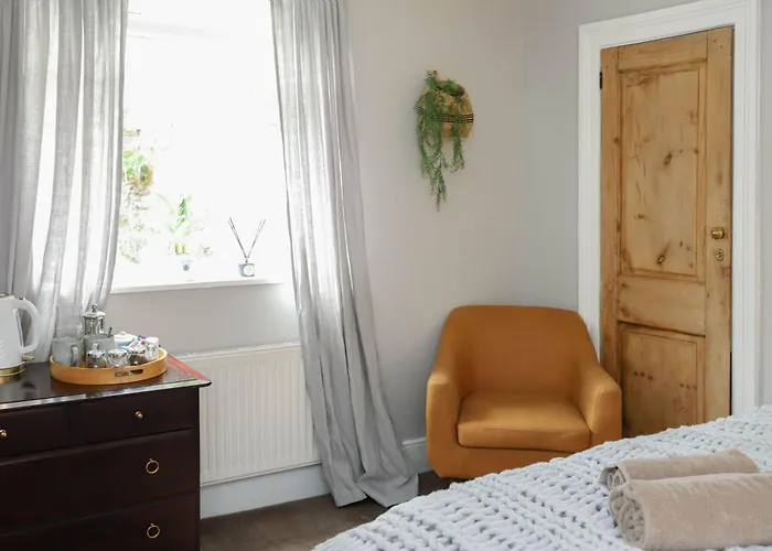 The Endeavour Restaurant With Bed & Breakfast 5*