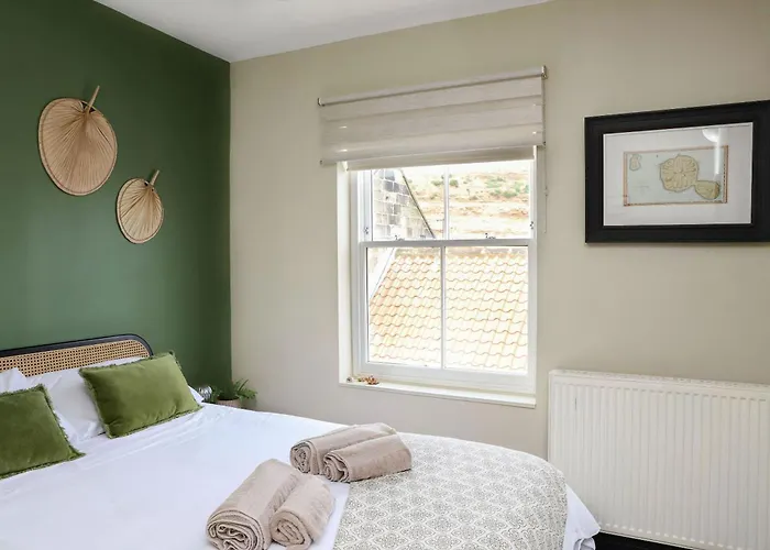 The Endeavour Restaurant With Bed & Breakfast 5*