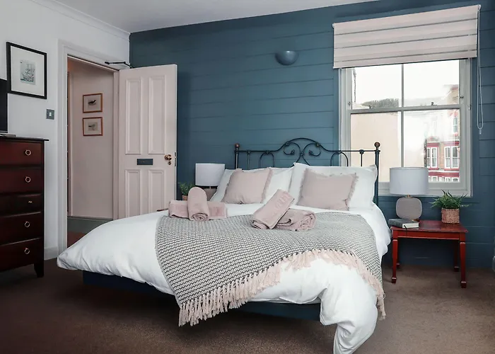 The Endeavour Restaurant With Bed & Breakfast 5*