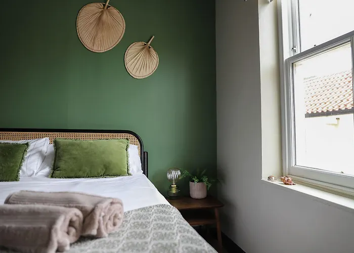 The Endeavour Restaurant With Bed & Breakfast